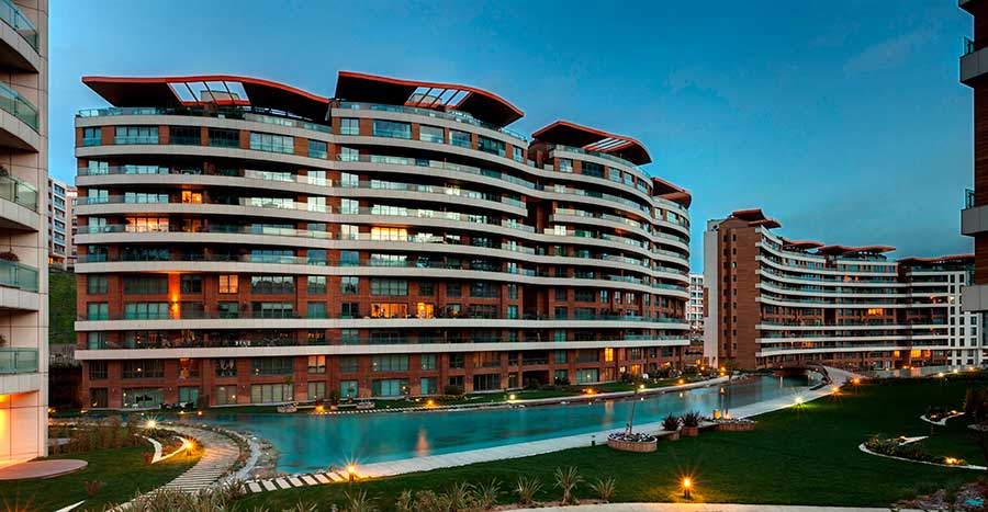 Turkey's tourism crisis: 704 hotels up for sale